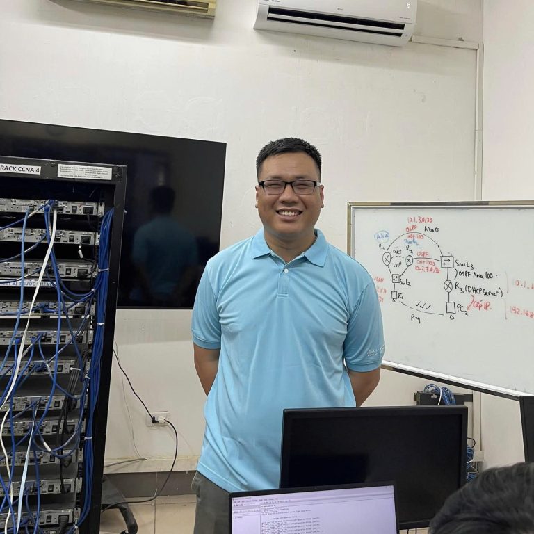 GIẢNG VIÊN NGUYỄN ĐỨC KIÊN